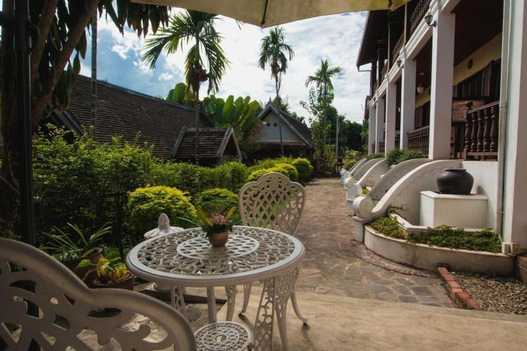 The View Pavilion Hotel Luang Prabang Exterior foto